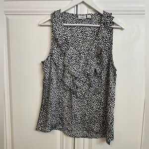 Cato Sz Large White with Black Polka Dots Sleeveless Blouse with V Neck Ruffles